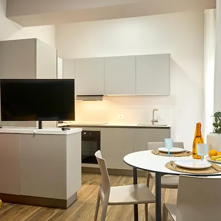 Civico 5 - Easy Living By Host Hero * Чивитанова-Марке