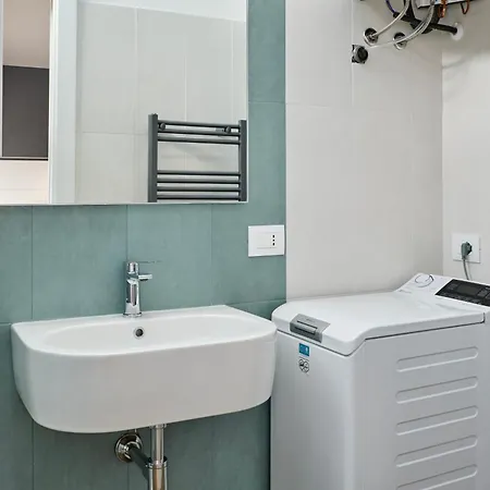 Civico 5 - Easy Living By Host Hero *